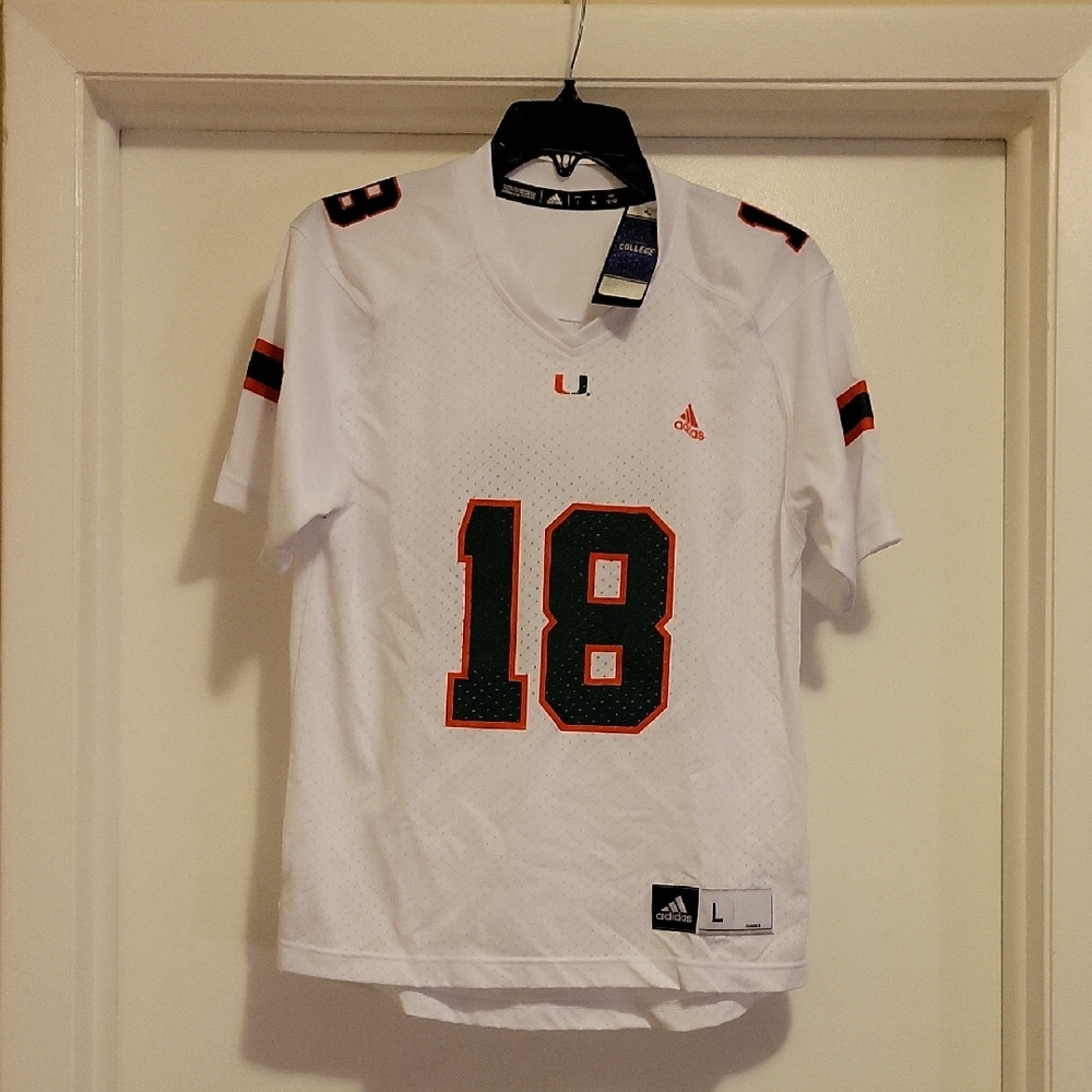 NWT: adidas Boys UM Jersey